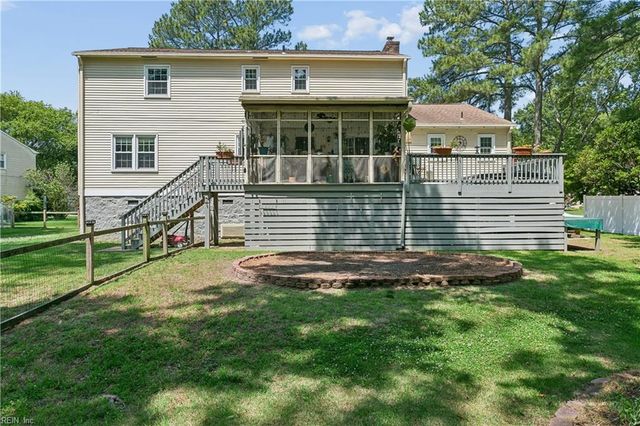 6 Kathy DR, Poquoson, VA 23662