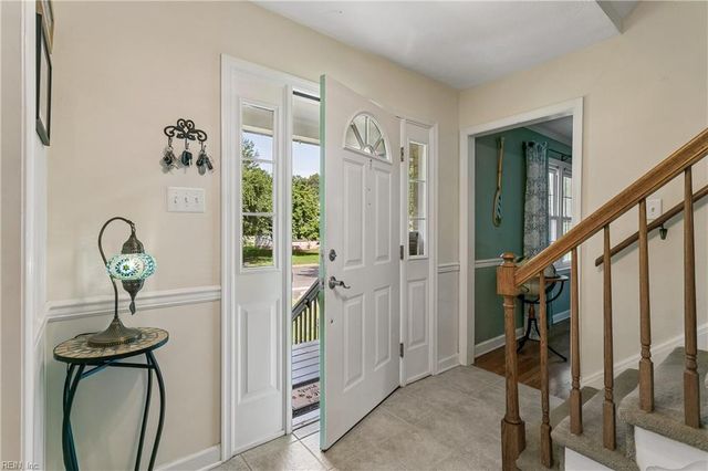 6 Kathy DR, Poquoson, VA 23662