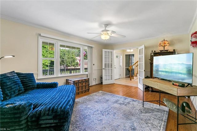 6 Kathy DR, Poquoson, VA 23662