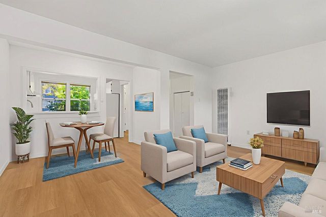 40 Lovejoy Way, Novato, CA 94949