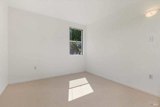 40 Lovejoy Way, Novato, CA 94949