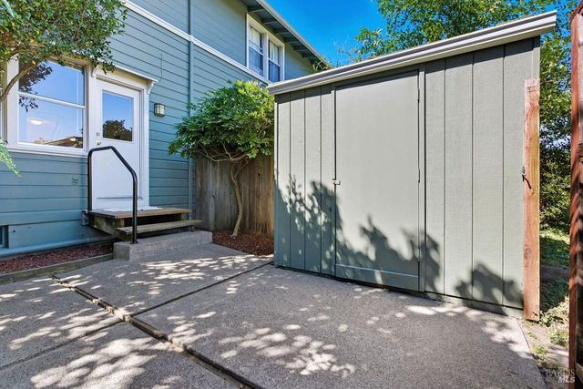 40 Lovejoy Way, Novato, CA 94949