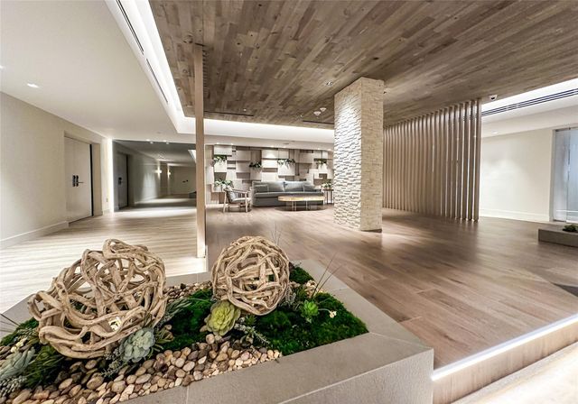 2301 Collins Avenue 1015, Miami Beach, FL 33139