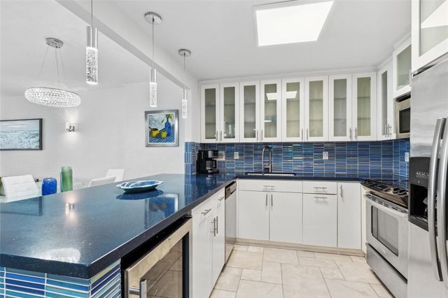 2301 Collins Avenue 1015, Miami Beach, FL 33139