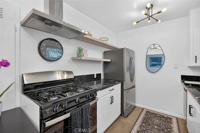 218 Venice Way, Venice, CA 90291