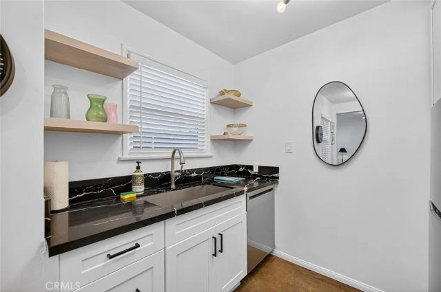 218 Venice Way, Venice, CA 90291