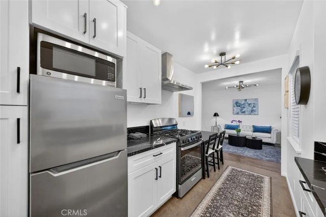218 Venice Way, Venice, CA 90291