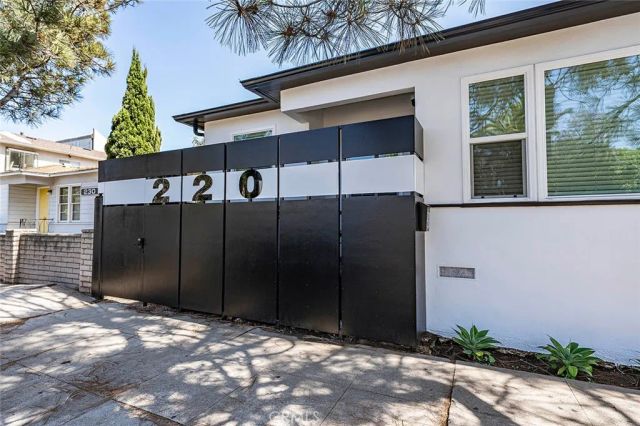 218 Venice Way, Venice, CA 90291
