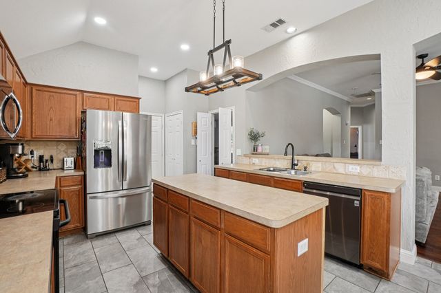 103 Falls Court, Red Oak, TX 75154