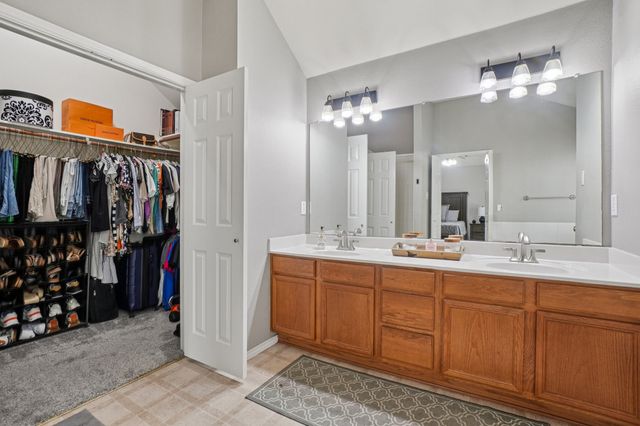 103 Falls Court, Red Oak, TX 75154
