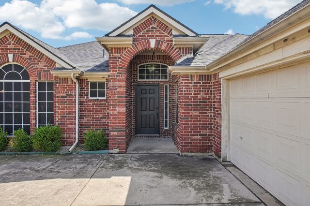 103 Falls Court, Red Oak, TX 75154