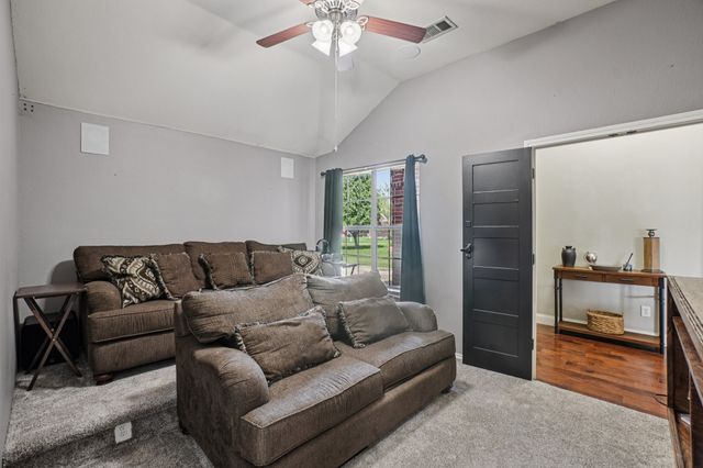 103 Falls Court, Red Oak, TX 75154