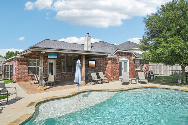 103 Falls Court, Red Oak, TX 75154