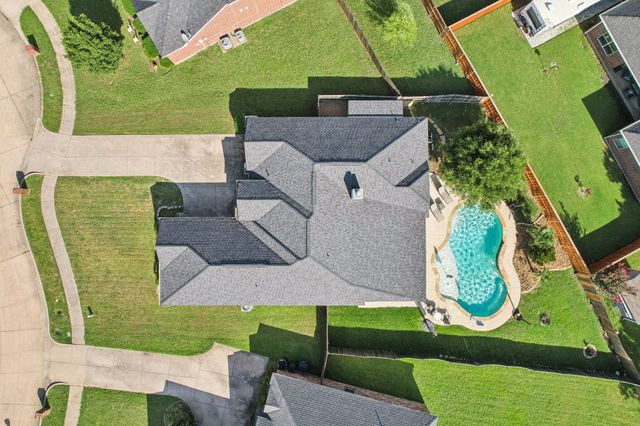 103 Falls Court, Red Oak, TX 75154