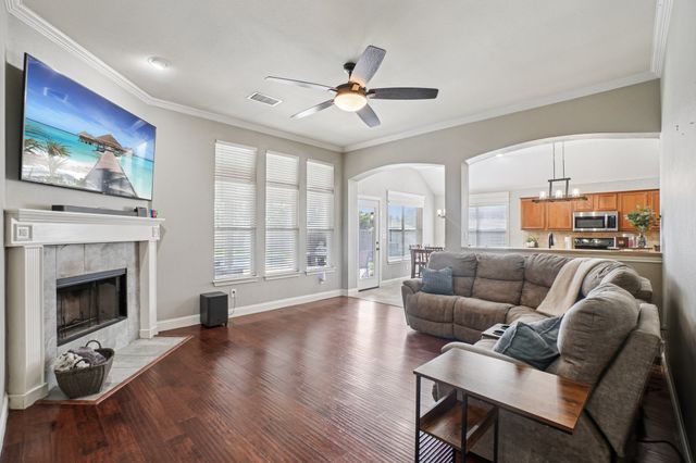 103 Falls Court, Red Oak, TX 75154