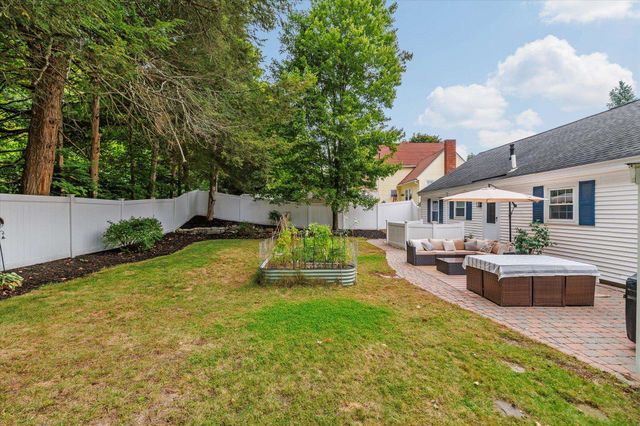 19 Monadnock Street, Nashua, NH 03064