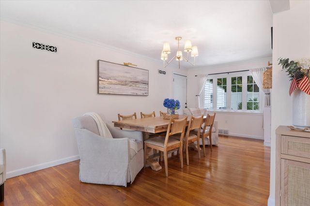 19 Monadnock Street, Nashua, NH 03064