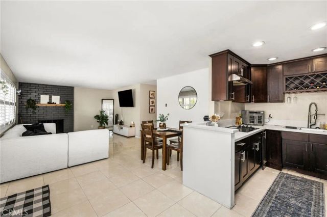 134 S Magnolia Avenue 2C, Anaheim, CA 92804
