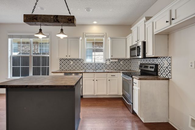 12206 LONGLEAF OAK TRL, Arlington, TN 38002