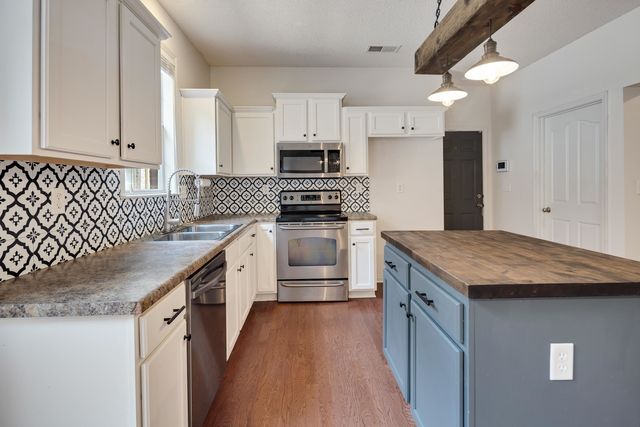 12206 LONGLEAF OAK TRL, Arlington, TN 38002