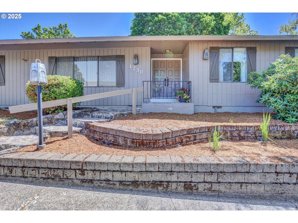 1730 Se PALOMA Ave, Gresham, OR 97080