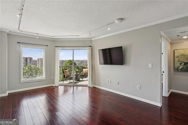 1 Biscayne Drive NW PH6, Atlanta, GA 30309