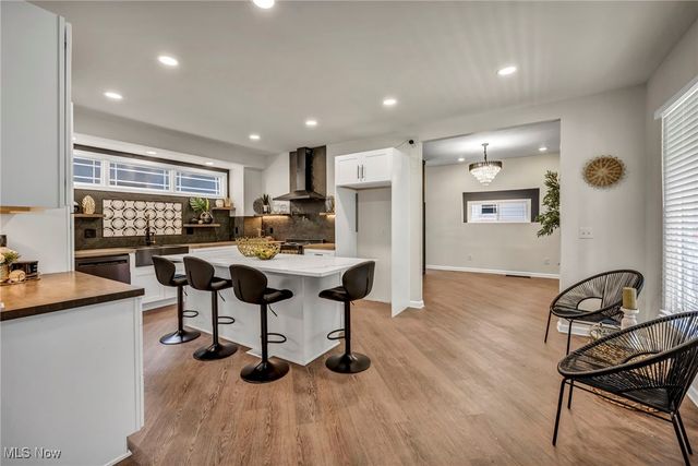 1423 Kenilworth Avenue, Cleveland, OH 44113