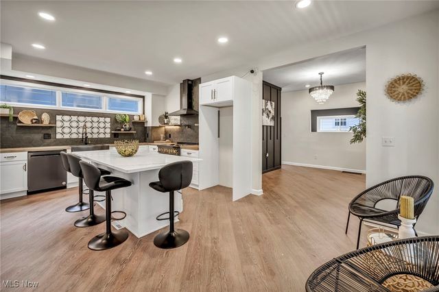 1423 Kenilworth Avenue, Cleveland, OH 44113