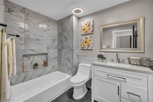 1423 Kenilworth Avenue, Cleveland, OH 44113