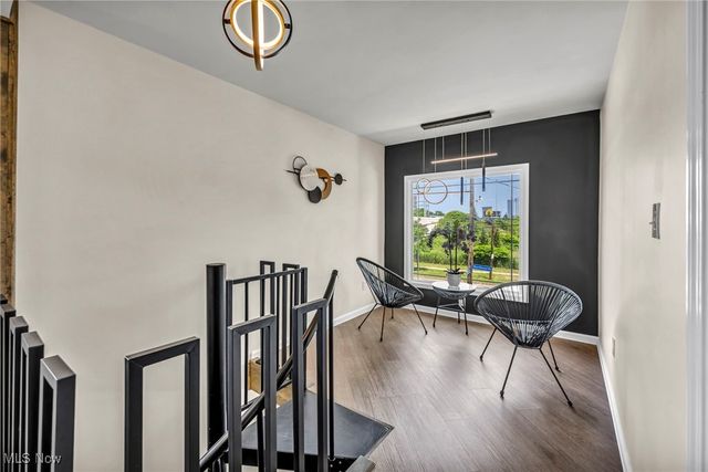 1423 Kenilworth Avenue, Cleveland, OH 44113