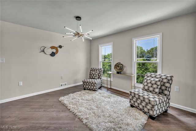 1423 Kenilworth Avenue, Cleveland, OH 44113