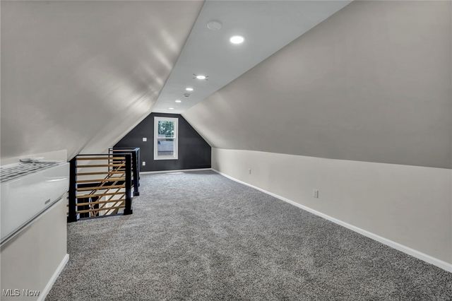 1423 Kenilworth Avenue, Cleveland, OH 44113