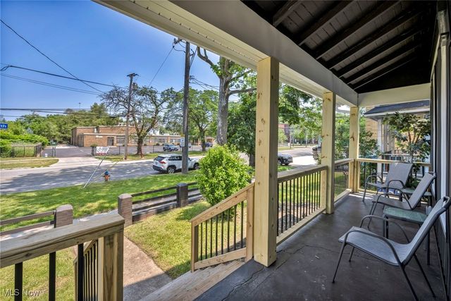 1423 Kenilworth Avenue, Cleveland, OH 44113