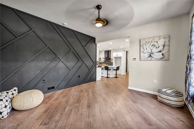 1423 Kenilworth Avenue, Cleveland, OH 44113