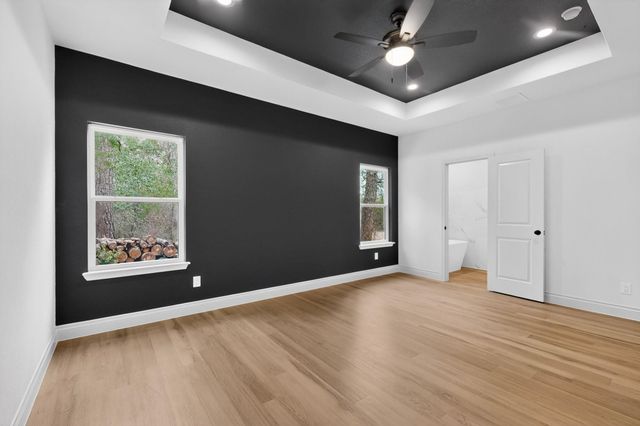 190 Molokini DR, Bastrop, TX 78602