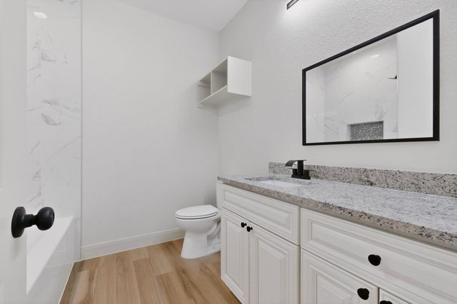 190 Molokini DR, Bastrop, TX 78602