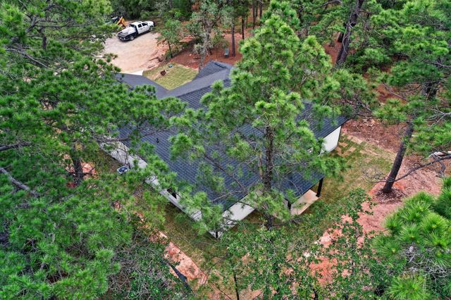 190 Molokini DR, Bastrop, TX 78602