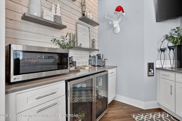 5384 Van Atta Road, Haslett, MI 48840