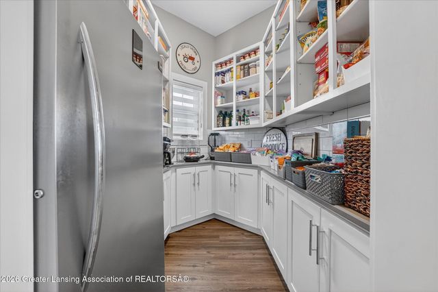 5384 Van Atta Road, Haslett, MI 48840