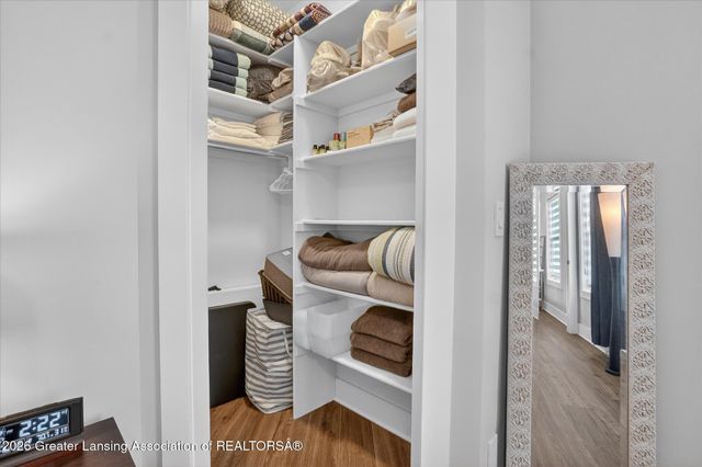 5384 Van Atta Road, Haslett, MI 48840