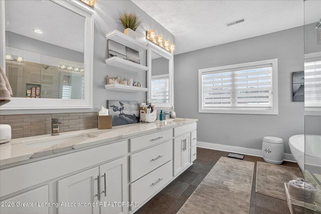 5384 Van Atta Road, Haslett, MI 48840