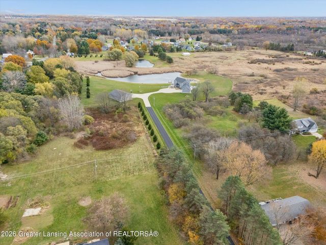 5384 Van Atta Road, Haslett, MI 48840