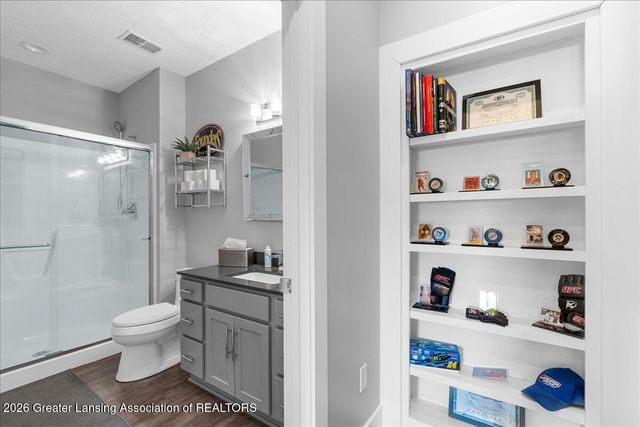 5384 Van Atta Road, Haslett, MI 48840