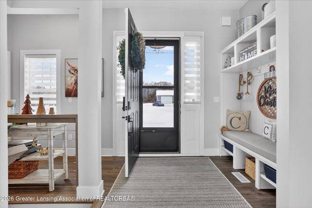 5384 Van Atta Road, Haslett, MI 48840