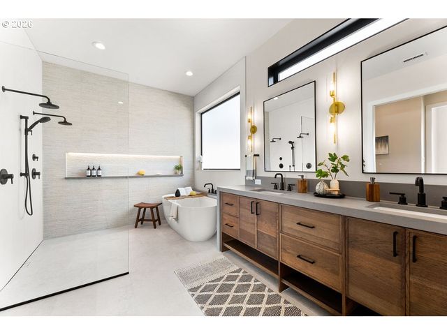 15008 Nw 13TH Ave, Vancouver, WA 98685