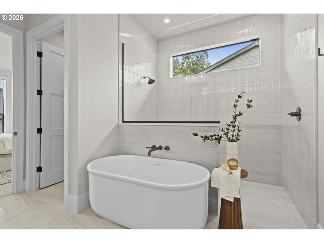 15008 Nw 13TH Ave, Vancouver, WA 98685