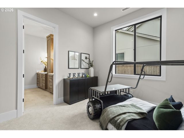 15008 Nw 13TH Ave, Vancouver, WA 98685