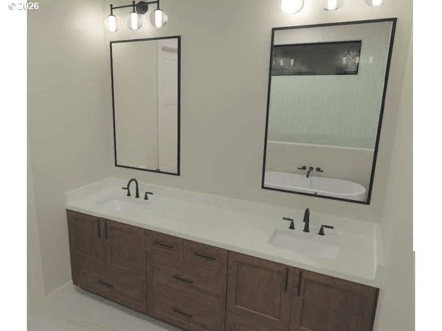 15008 Nw 13TH Ave, Vancouver, WA 98685