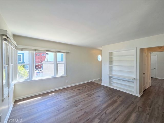 3223 Lemon Avenue, Signal Hill, CA 90755