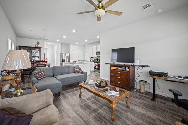 107 Resilient Gale Court, Magnolia, TX 77354